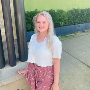 Meet your Posher, Ashlyn